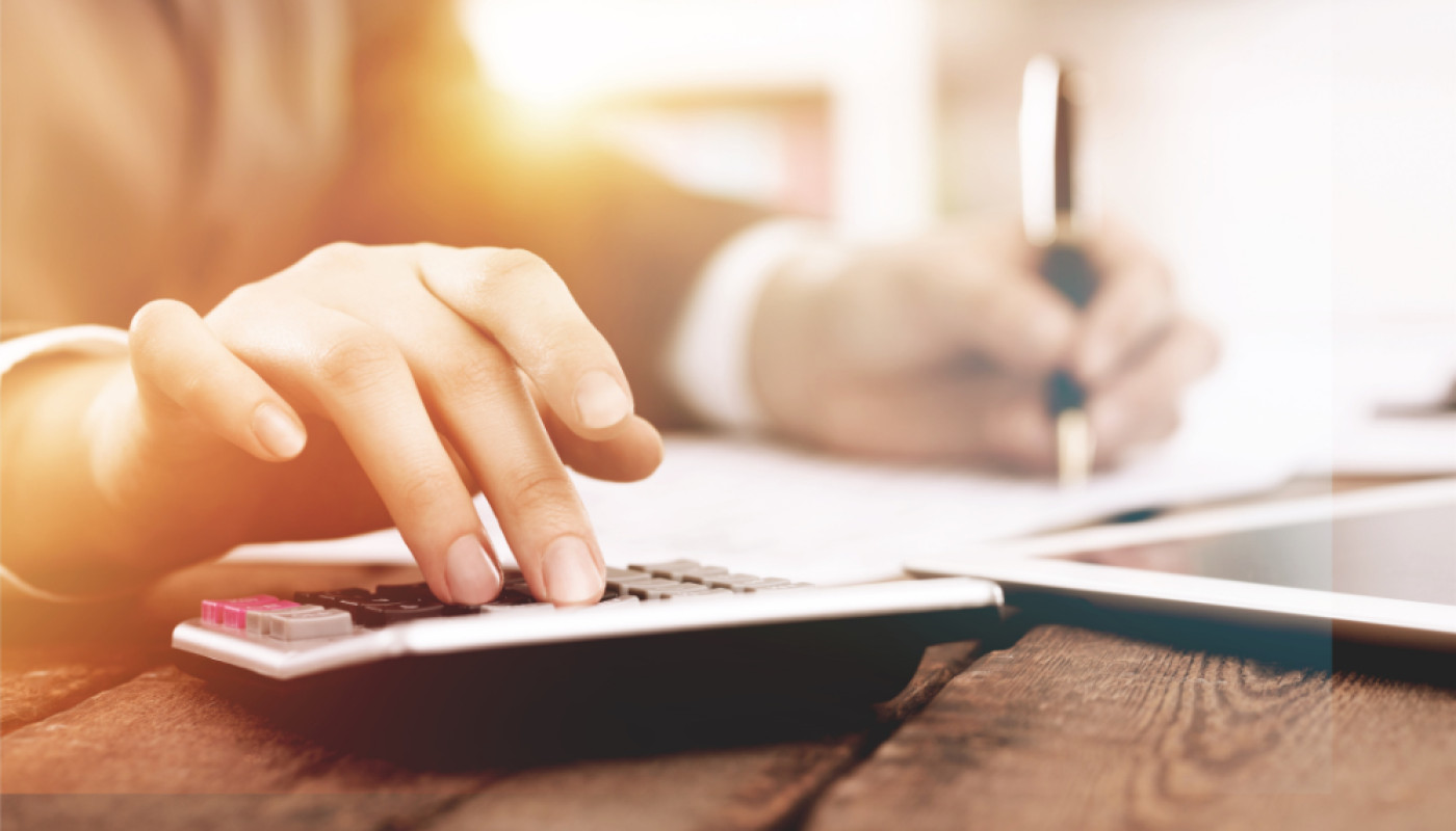 Avec le cabinet d'externalisation de la paie Equation Paie : fini les contraintes administratives